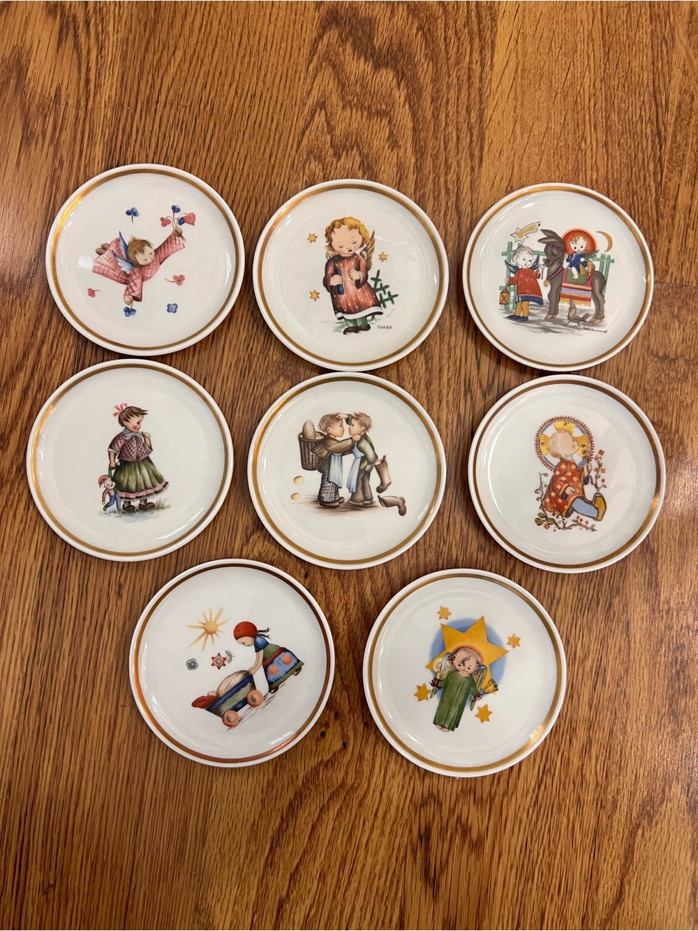 Berta Hummel Museum Miniature Plates Set of 8 Schmid West Germany 1974-80